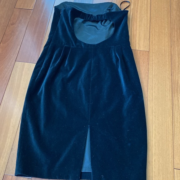 Club Monaco Ladies sleeveless cocktail dress - Picture 2 of 5